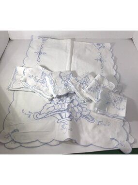 HTF Vtg Cut Work Hand Stitched Cotton Table runner 40”  & 6 Napkins White Blue